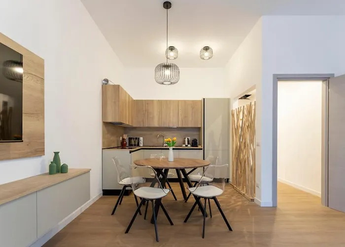 Vatican & Prati 10 Min - 2 - 3 Work Desks Apartamento Roma